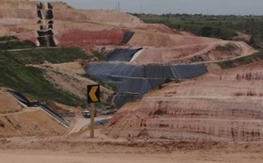 Corpo é encontrado em estado de decomposição no Aterro Sanitário de Maceió