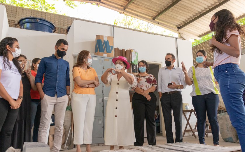 Projetos sociais de Maceió chamam atenção da Secretaria Nacional da Mulher