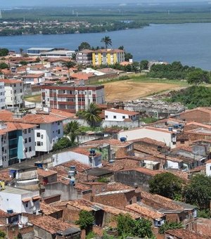 Município renova decreto de calamidade nos bairros afetados por rachaduras em Maceió