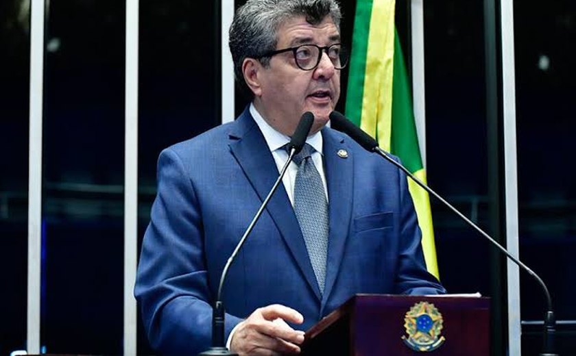 Senador alagoano Fernando Farias é escolhido para missão nos EUA que busca rever tarifas aplicadas a produtos brasileiros
