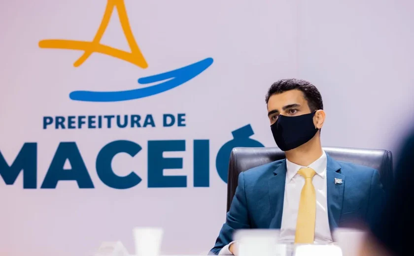 Maceió passará a ter Carteira de Habilitação Social, anuncia prefeito JHC