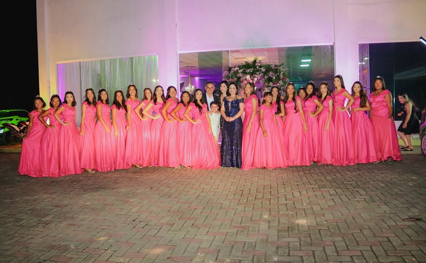 Prefeitura de União realiza festa das debutantes do projeto “Meus 15 anos”