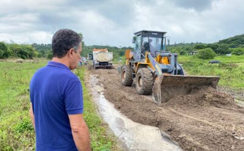 Prefeitura de Branquinha intensifica recuperação de acesso à comunidade Flor do Mundaú