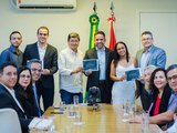 Paulo Dantas entrega 32 certificados do Prêmio Excelência Acadêmica