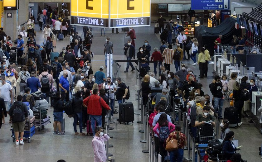 Aeronautas mantêm greve marcada para esta segunda-feira (19)