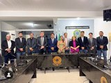 Vice-prefeita Ravena de Neno assume comando interino em São José da Laje