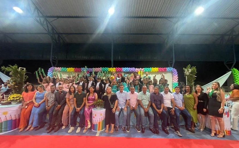 Novos 66 Doutores do ABC ganham festa de formatura em Branquinha