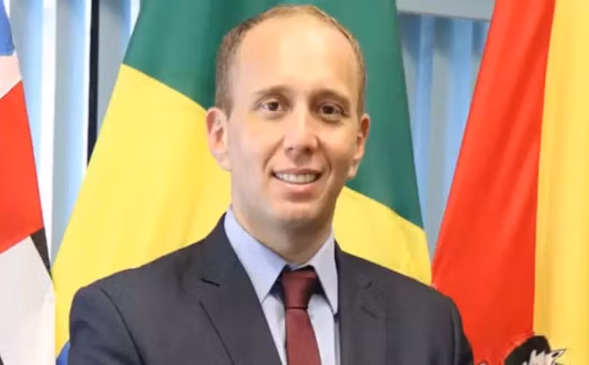 Rodrigo Manga, prefeito famoso no TikTok, é afastado da prefeitura e aliado é preso