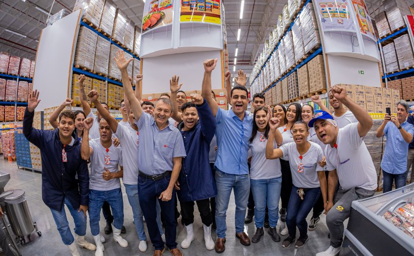 Prefeito JHC visita Mix Mateus, grupo que gera mais de 750 empregos diretos em Maceió