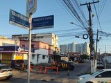 Obra interdita trechos de rua na Jatiúca, em Maceió