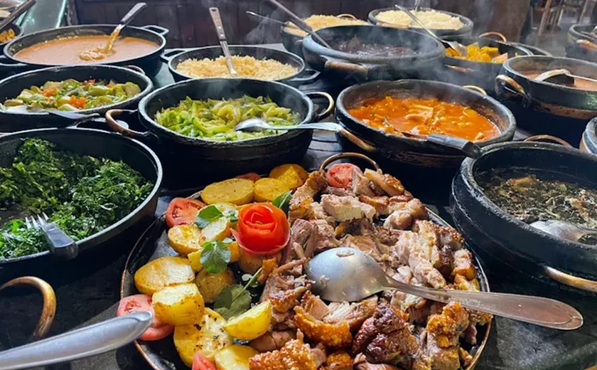 Pesquisa aponta Maceió como a 7ª capital brasileira mais cara para almoçar fora de casa