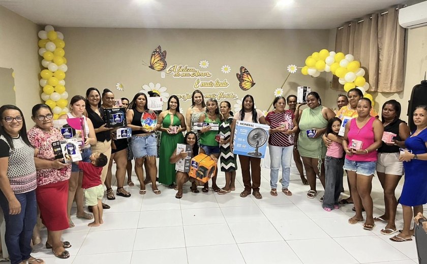 Mães de crianças atendidas pelo Cras são homenageadas em Branquinha