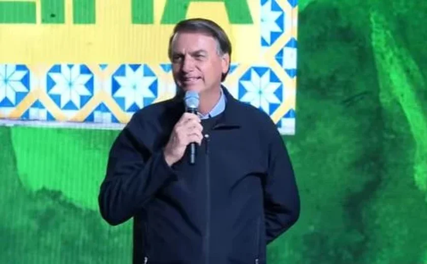 “Podemos até viver sem oxigênio, jamais sem liberdade”, diz Bolsonaro