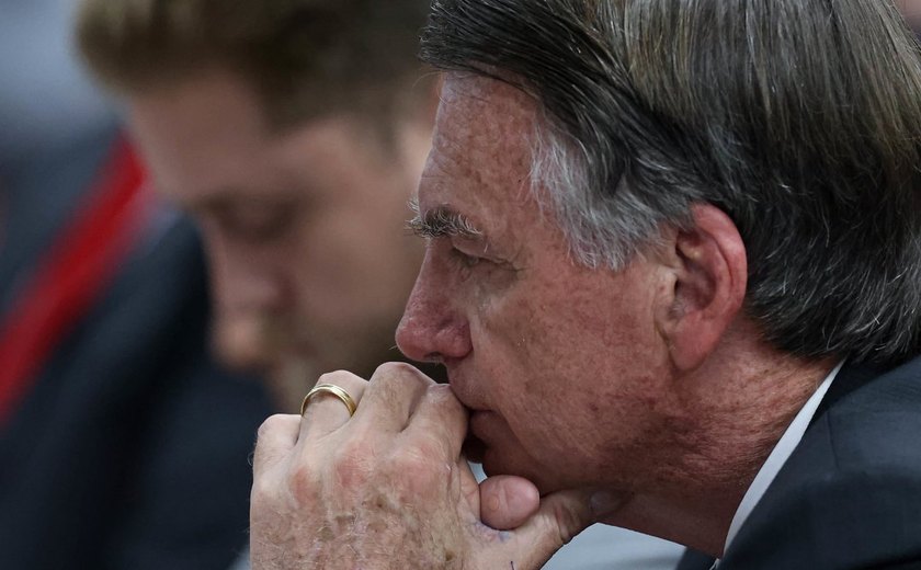 Bolsonaro chama apoiadores dos atos de 8/1 de 'malucos'