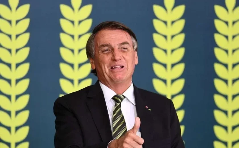 Bolsonaro vai focar no eleitorado feminino e jovem