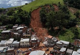 Chuvas na Zona da Mata: sobe para 69 o número de mortos e buscas entram no quinto dia