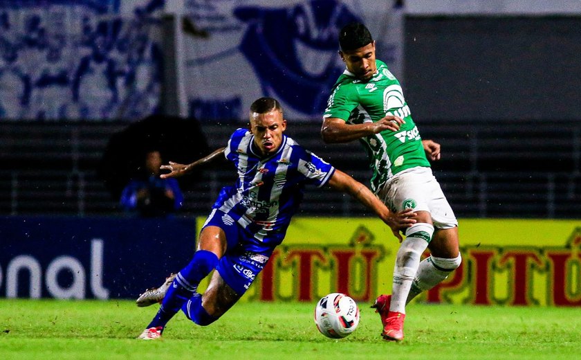 Próximos na tabela e na briga contra a queda, CSA e Chapecoense se enfrentam pela Série B