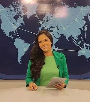 Morre aos 38 anos, jornalista Elaine Santos, que estava grávida do segundo filho