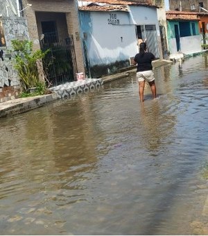 Auxílio de até R$ 3 mil e aluguel social para vítimas das enchentes em Maceió