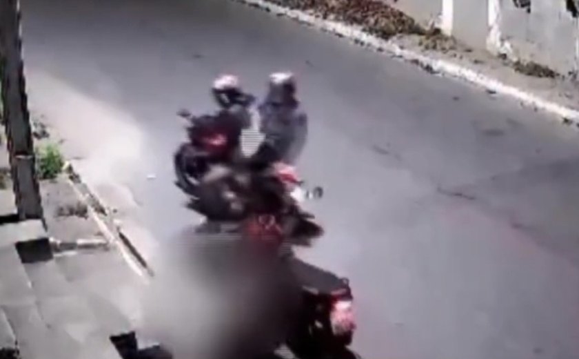 Homem é assassinado a tiros na frente da casa da sogra