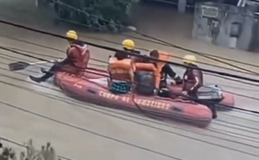 Chuva em Pernambuco: Bombeiros resgatam 149 pessoas em 24 horas; quatro morrem em deslizamentos