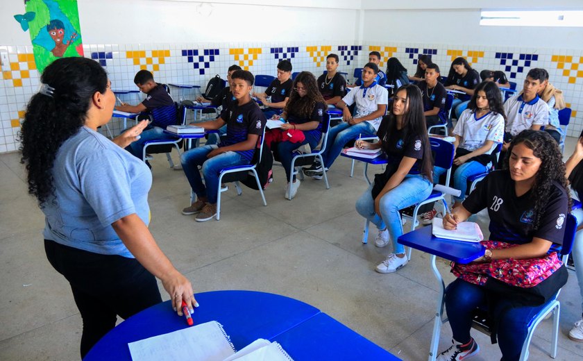 Escola 10: Pagamentos de dezembro começam nesta terça (13)