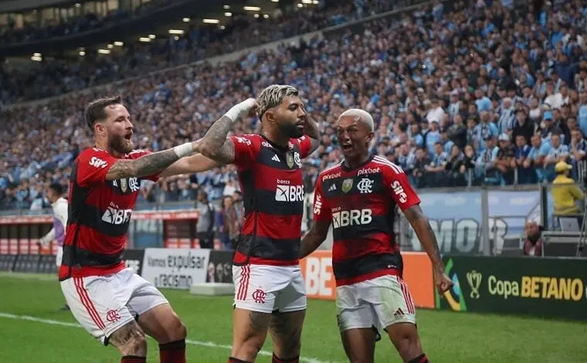 Flamengo vence Grêmio e fica perto da final da Copa do Brasil: 2x0