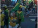 Manifestantes amanhecem na Fernandes Lima em ato contra derrota de Bolsonaro