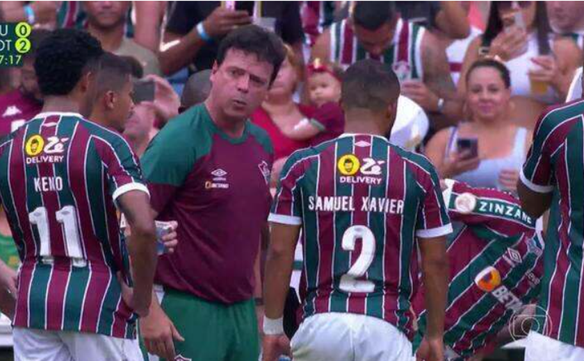 Botafogo supera o Fluminense, volta a vencer no Brasileirão e amplia vantagem na liderança