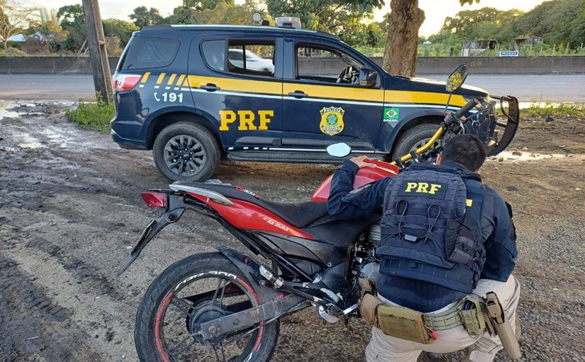 PRF apreende veículo com adulteração de sinal identificador de veículo automotor, em Rio Largo