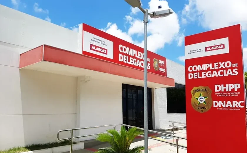 Homem com autismo é atacado por funcionário com facão em supermercado de Maceió
