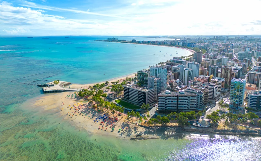 Alagoas é o segundo destino mais procurado para as férias de julho, diz empresa de turismo