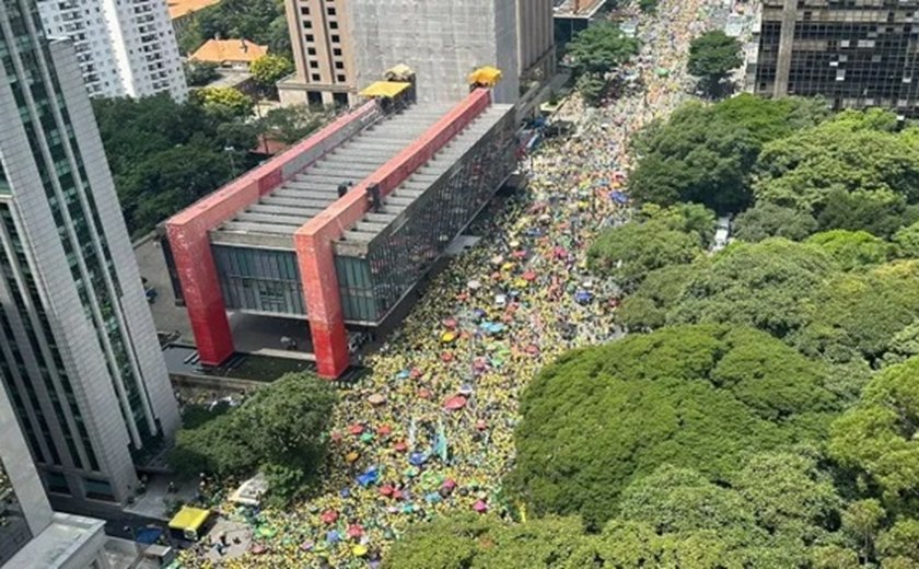 Zona10 Ato De Bolsonaro Na Paulista Reúne 185 Mil Pessoas Calcula