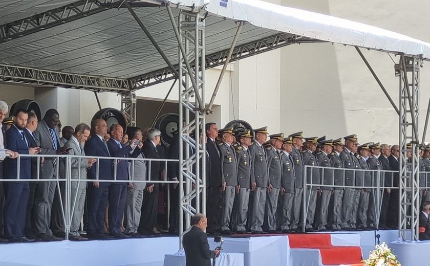 Bolsonaro faz primeira viagem após a derrota nas eleições