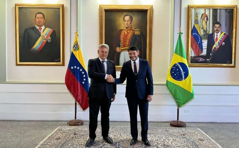 Representante do Brasil está na Venezuela para reabrir embaixada no país e retomar aliança