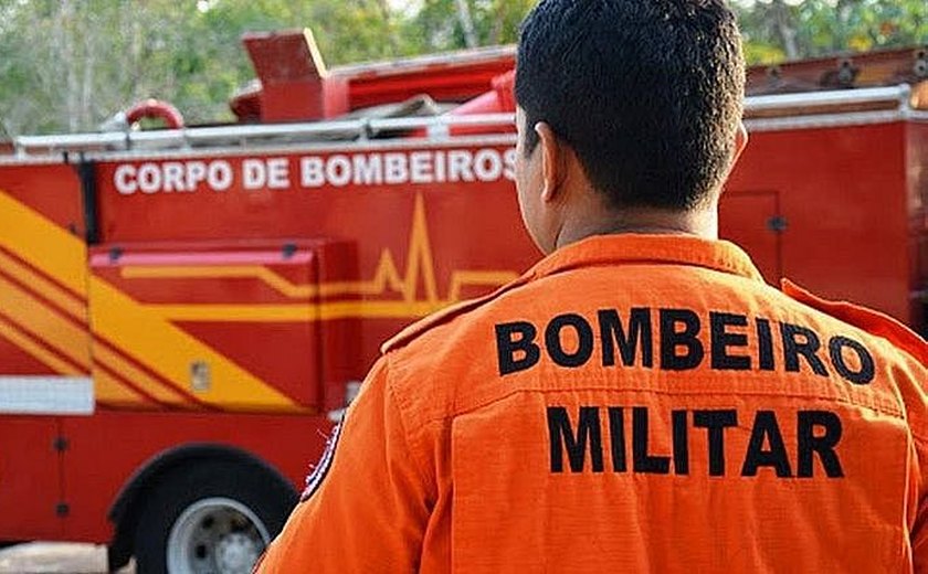 Bebê de 17 dias se engasga com leite materno e é salvo por bombeiros, em Arapiraca