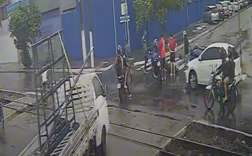 Motociclista sofre acidente nas proximidades do Sesc Poço, em Maceió