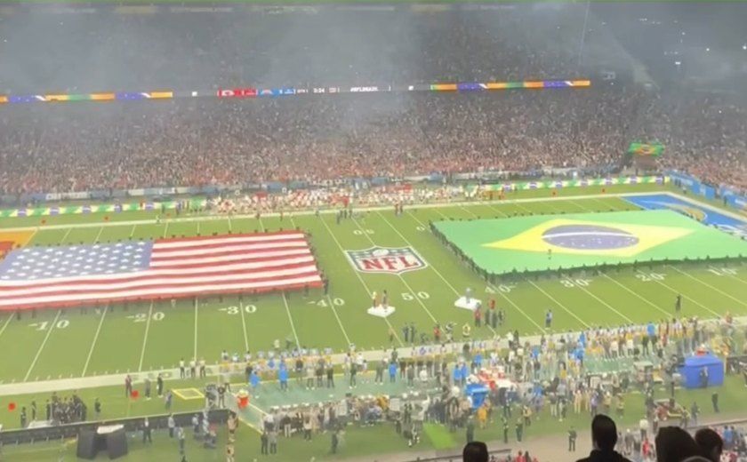 Torcedores vaiam hino dos EUA em jogo da NFL em São Paulo; clima reflete tensão diplomática