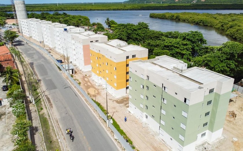 Bolsonaro desembarca em Maceió nesta terça(28)