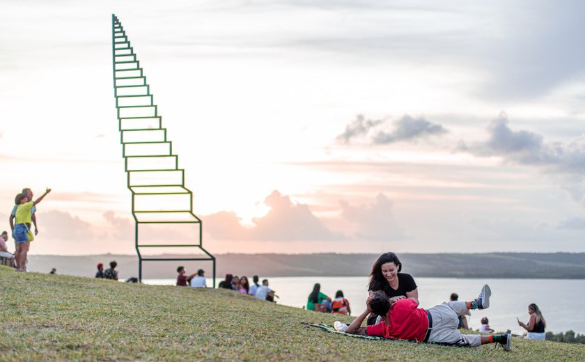 Escada Ilusória: Maceió ganha mais um espaço criativo no Mirante da Santa Amélia