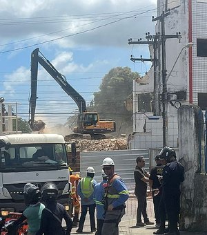 Prédio onde funcionava Colégio Batista de Bebedouro é demolido; moradores dizem que não foram avisados