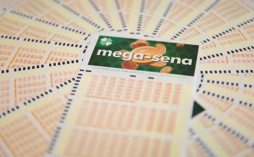 Mega-Sena pode pagar R$ 33 milhões neste sábado (14)