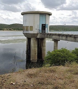 Parada emergencial em sistema de água afeta 18 cidades de Alagoas