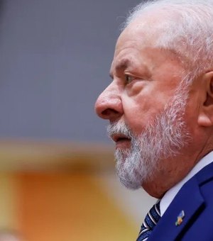 Lula assina PL e medida provisória que liberam jogos de azar no país