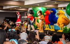 Sucesso no youtube, grupo se apresenta no Teatro Gustavo Leite