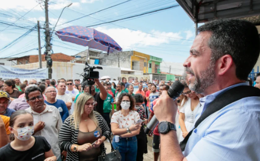 Governador assina ordem de serviço para pavimentar Jatiúca e Fernão Velho