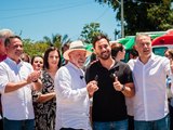 Prefeito de Santana do Mundaú recebe Unidade Móvel Odontológica das mãos do presidente Lula