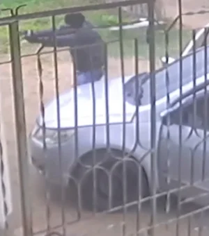 PM é preso suspeito de assassinar homem na porta de casa em Estrela de Alagoas; vídeo