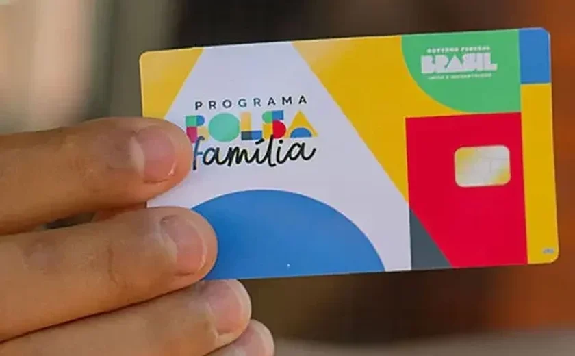 Valor médio do Bolsa Família vai a R$ 705 a partir desta segunda (19)