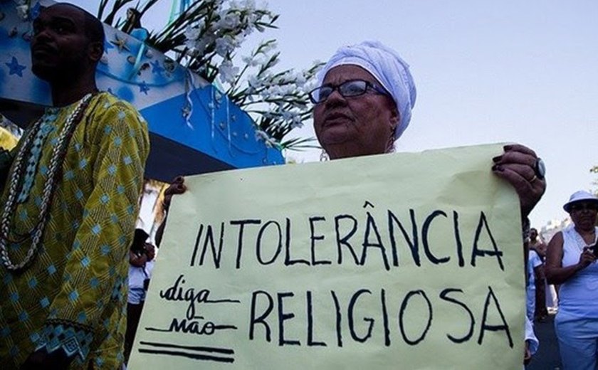 No Dia Nacional de Combate à Intolerância Religiosa, delegada alerta para importância da denúncia